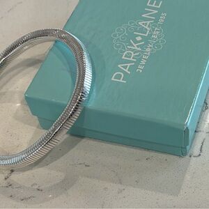 Park Lane Shimmering Silver Bangle